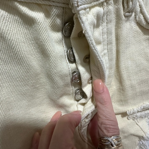 Free People We The Free Loving Good Vibrations Cutoffs Banana Split 25 NWOT - Picture 6 of 6